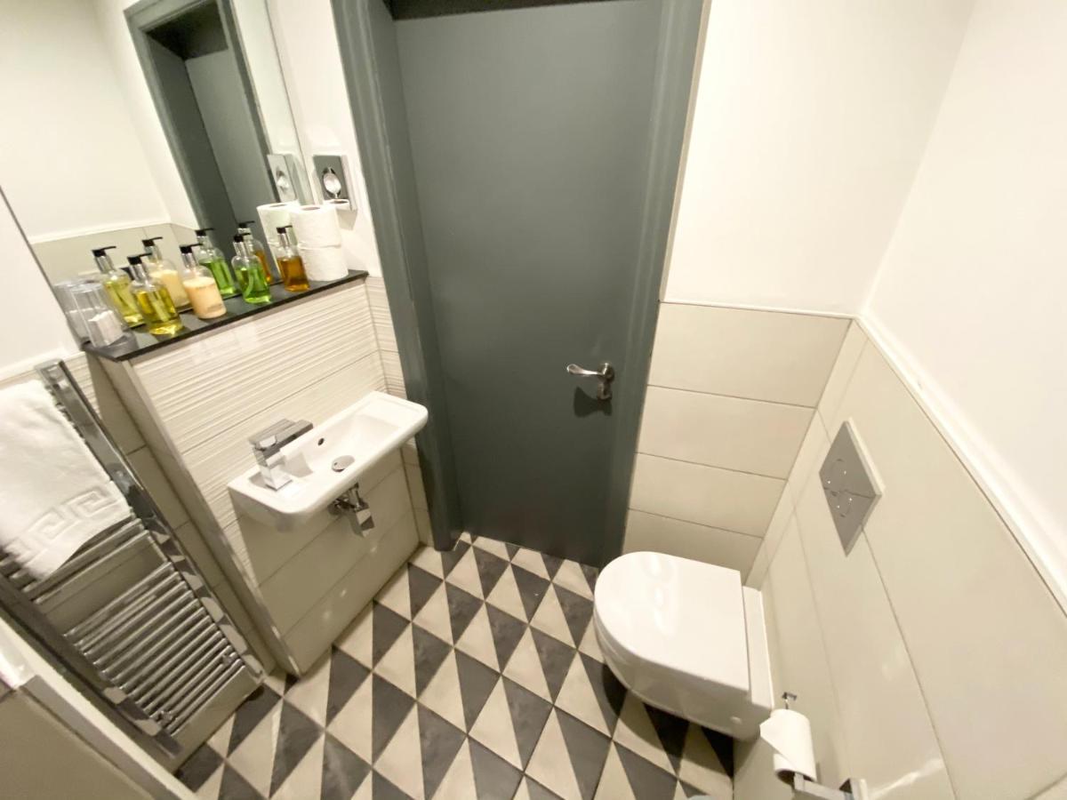 Studio At The Coach House Apartments Leeds  Exteriör bild