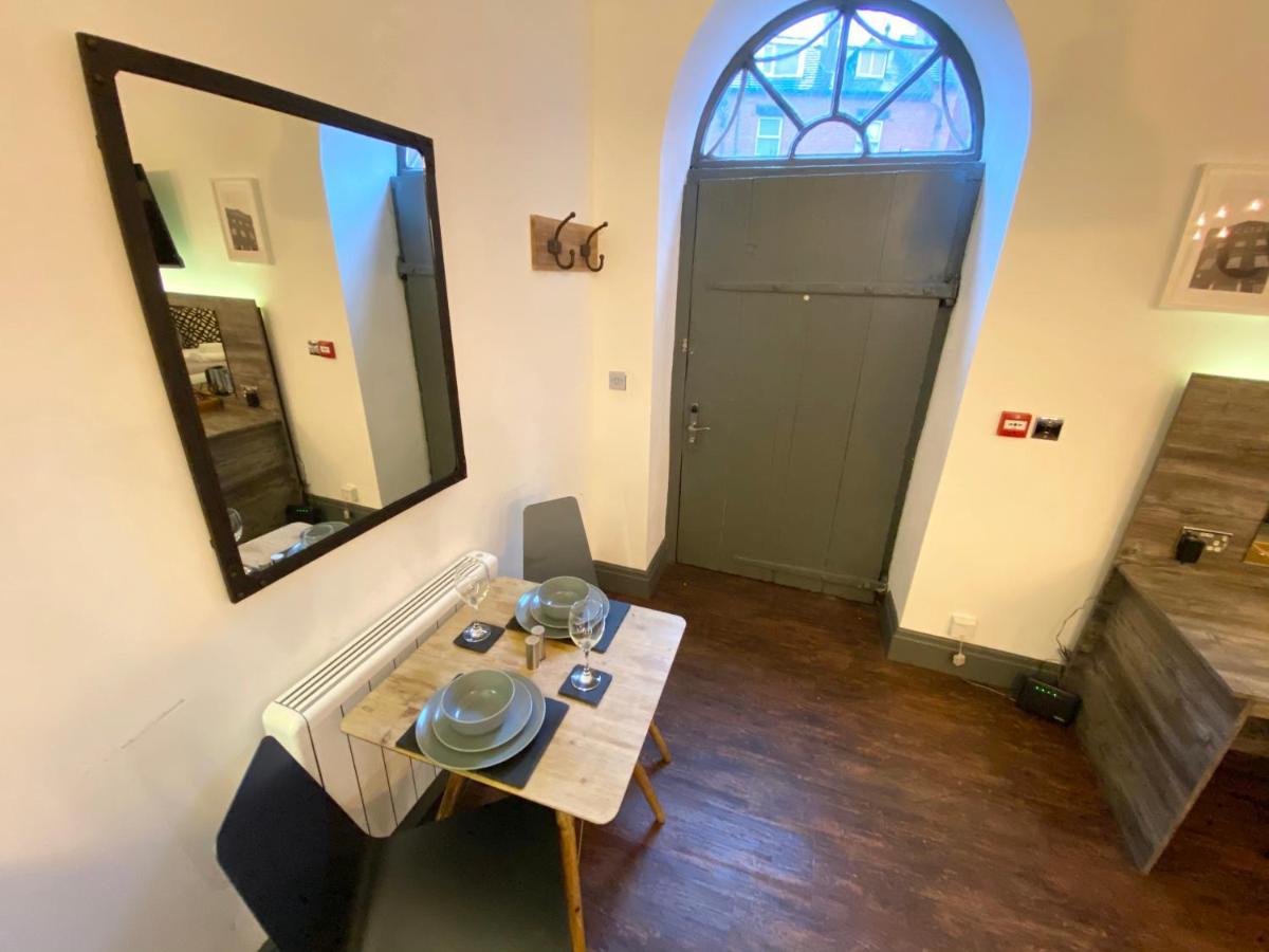 Studio At The Coach House Apartments Leeds  Exteriör bild